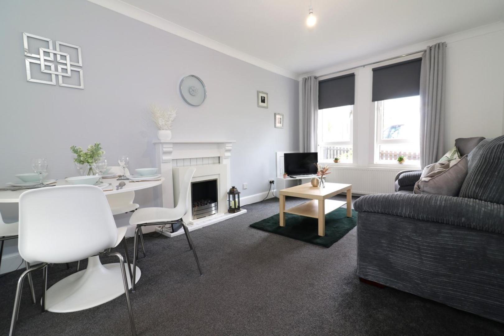 Appartamento Signature - Gartlea House Airdrie Esterno foto