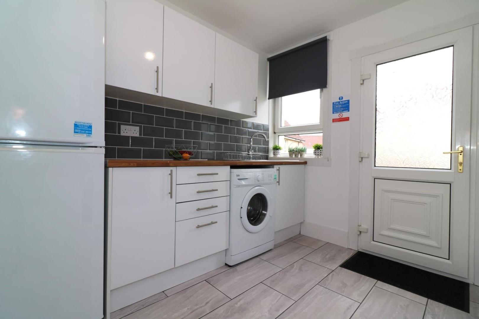 Appartamento Signature - Gartlea House Airdrie Esterno foto
