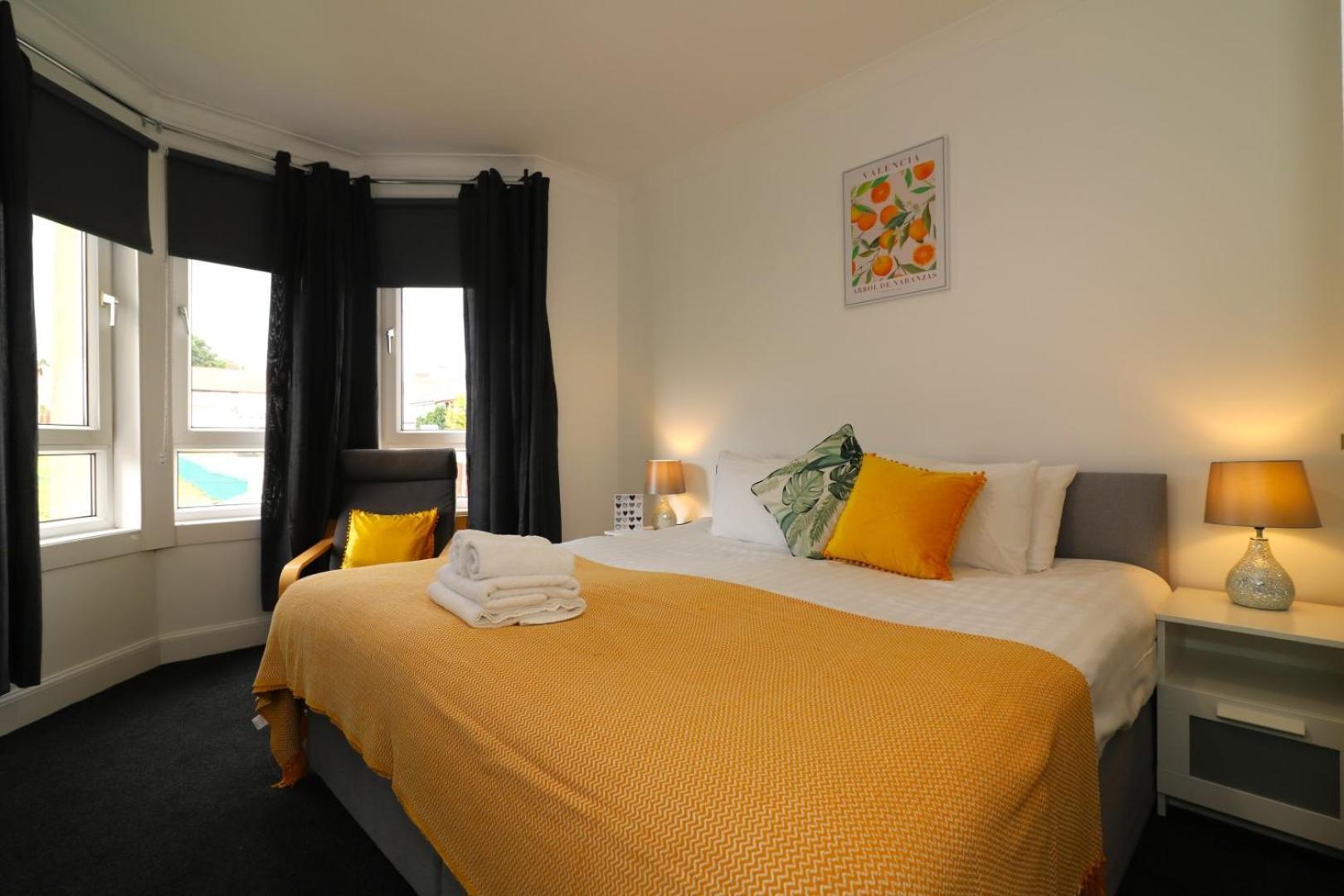 Appartamento Signature - Gartlea House Airdrie Esterno foto